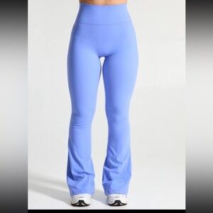 NWT BuffBunny  Flare Leggings